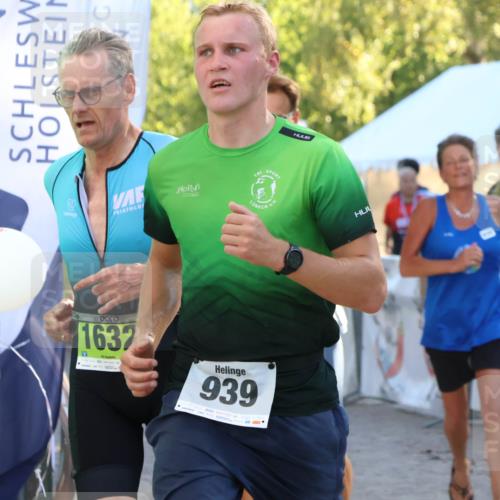 07.09.2025 - 19. Norderstedt Triathlon Zöllner http://msf.ph/oto/8773538 07.09.2025 16:53:12 Ziel 939, 1632 meine-sportfotos.de