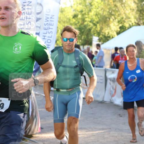 07.09.2025 - 19. Norderstedt Triathlon Zöllner http://msf.ph/oto/8773552 07.09.2025 16:53:12 Ziel 939, 1632 meine-sportfotos.de