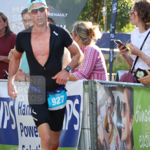 07.09.2025 - 19. Norderstedt Triathlon Zöllner http://msf.ph/oto/8773644 07.09.2025 16:53:29 Ziel 927 meine-sportfotos.de