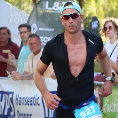 07.09.2025 - 19. Norderstedt Triathlon Zöllner http://msf.ph/oto/8773663 07.09.2025 16:53:30 Ziel 927 meine-sportfotos.de