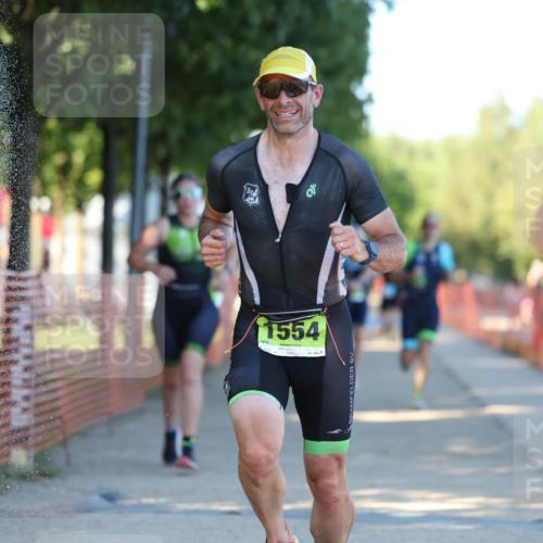 07.09.2025 - 19. Norderstedt Triathlon Michael Strokosch http://msf.ph/oto/8773691 07.09.2025 16:38:02 Laufen 453, 923, 1046, 1092, 1470, 1494, 1554 meine-sportfotos.de