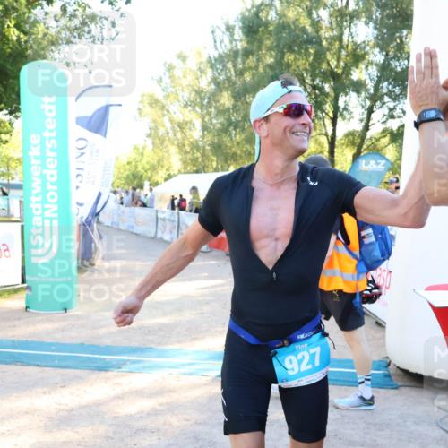 07.09.2025 - 19. Norderstedt Triathlon Zöllner http://msf.ph/oto/8773699 07.09.2025 16:53:31 Ziel 927 meine-sportfotos.de