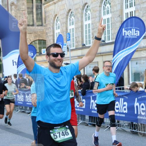 07.09.2025 - BARMER Alsterlauf Strokosch-Dieckow http://msf.ph/oto/8773707 07.09.2025 10:09:01 Ziel 2793, 3007, 3254, 3318, 3340, 3341, 3342, 3603, 3674, 3825, 4296, 4311, 4377, 4421, 4435, 5131, 5188, 5263, 5821, 8289, 8365 meine-sportfotos.de