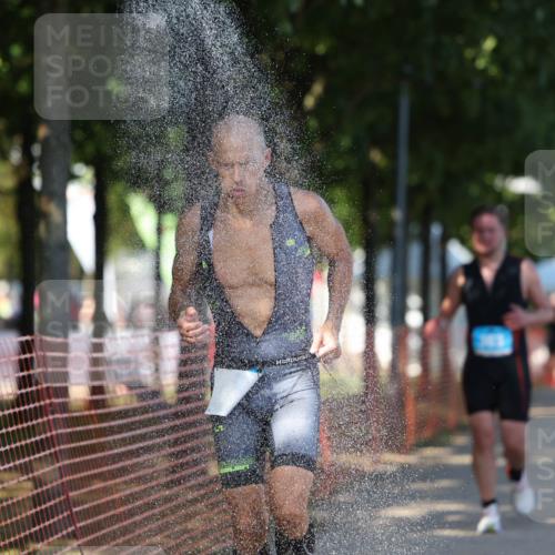 07.09.2025 - 19. Norderstedt Triathlon Michael Strokosch http://msf.ph/oto/8773725 07.09.2025 15:40:45 Laufen 363 meine-sportfotos.de