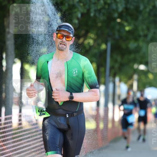 07.09.2025 - 19. Norderstedt Triathlon Michael Strokosch http://msf.ph/oto/8773755 07.09.2025 16:38:10 Laufen 536, 871, 923, 1092, 1472, 1494, 1557, 1575 meine-sportfotos.de