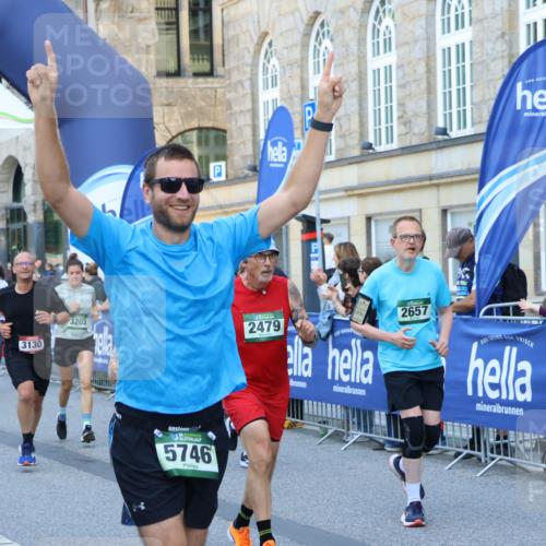 07.09.2025 - BARMER Alsterlauf Strokosch-Dieckow http://msf.ph/oto/8773770 07.09.2025 10:09:01 Ziel 2793, 3007, 3254, 3318, 3340, 3341, 3342, 3603, 3674, 3825, 4296, 4311, 4377, 4421, 4435, 5131, 5188, 5263, 5821, 8289, 8365 meine-sportfotos.de