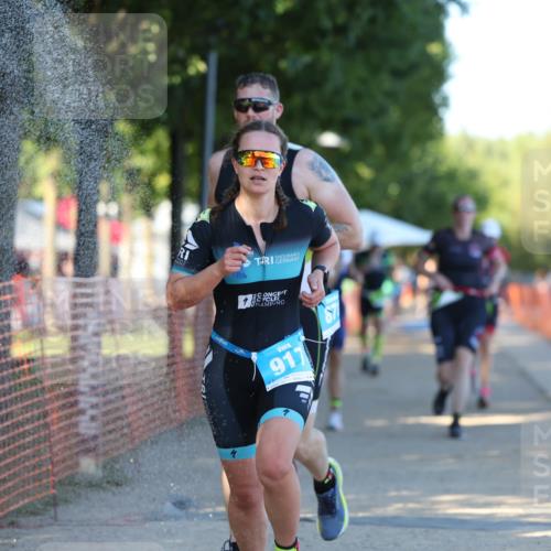 07.09.2025 - 19. Norderstedt Triathlon Michael Strokosch http://msf.ph/oto/8773778 07.09.2025 16:38:14 Laufen 536, 871, 1061, 1472, 1557, 1575 meine-sportfotos.de