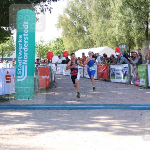 07.09.2025 - 19. Norderstedt Triathlon Zöllner http://msf.ph/oto/8773802 07.09.2025 10:58:08 Ziel 60, 130, 638 meine-sportfotos.de