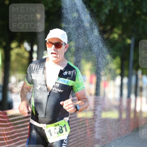 07.09.2025 - 19. Norderstedt Triathlon Michael Strokosch http://msf.ph/oto/8773815 07.09.2025 16:38:22 Laufen 1061, 1557, 1575 meine-sportfotos.de