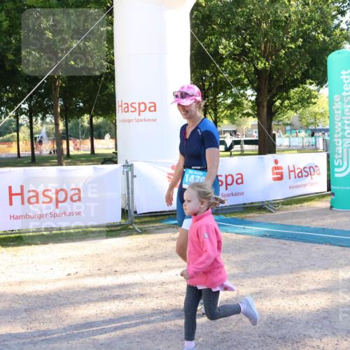 07.09.2025 - 19. Norderstedt Triathlon Zöllner http://msf.ph/oto/8773838 07.09.2025 16:54:16 Ziel 1470 meine-sportfotos.de
