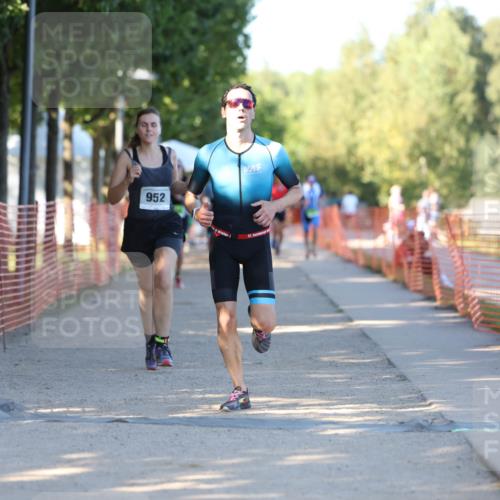 07.09.2025 - 19. Norderstedt Triathlon Michael Strokosch http://msf.ph/oto/8773844 07.09.2025 16:38:35 Laufen 882, 952, 1044, 1070, 1446, 1625 meine-sportfotos.de