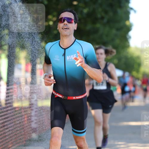 07.09.2025 - 19. Norderstedt Triathlon Michael Strokosch http://msf.ph/oto/8773872 07.09.2025 16:38:37 Laufen 883, 952, 1044, 1625 meine-sportfotos.de
