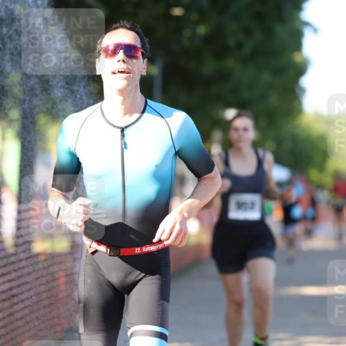 07.09.2025 - 19. Norderstedt Triathlon Michael Strokosch http://msf.ph/oto/8773876 07.09.2025 16:38:38 Laufen 883, 933, 952, 1044, 1625 meine-sportfotos.de
