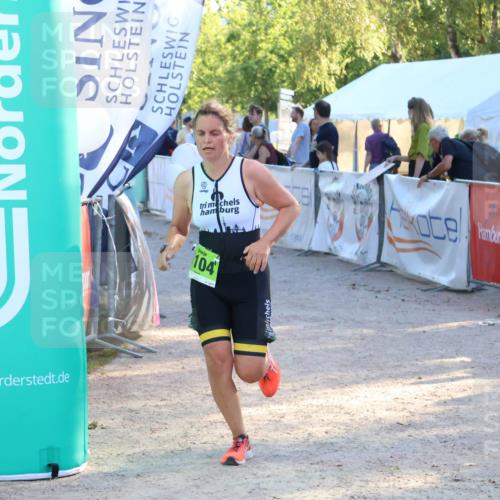 07.09.2025 - 19. Norderstedt Triathlon Zöllner http://msf.ph/oto/8773909 07.09.2025 16:54:31 Ziel 1104 meine-sportfotos.de