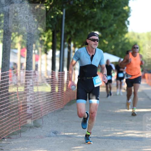 07.09.2025 - 19. Norderstedt Triathlon Michael Strokosch http://msf.ph/oto/8773922 07.09.2025 16:38:44 Laufen 432, 883, 929, 933, 1044, 1562, 1585 meine-sportfotos.de