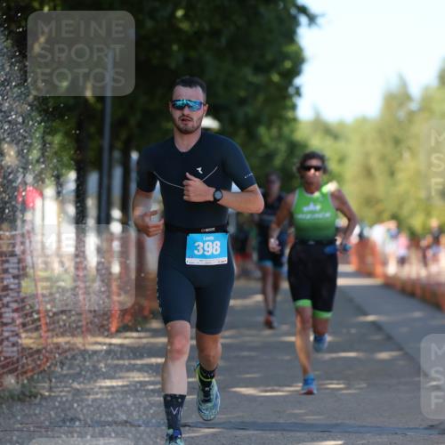 07.09.2025 - 19. Norderstedt Triathlon Michael Strokosch http://msf.ph/oto/8773935 07.09.2025 15:41:34 Laufen 474, 1484 meine-sportfotos.de