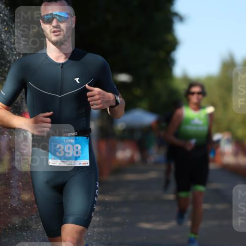 07.09.2025 - 19. Norderstedt Triathlon Michael Strokosch http://msf.ph/oto/8773959 07.09.2025 15:41:35 Laufen 474, 1484 meine-sportfotos.de