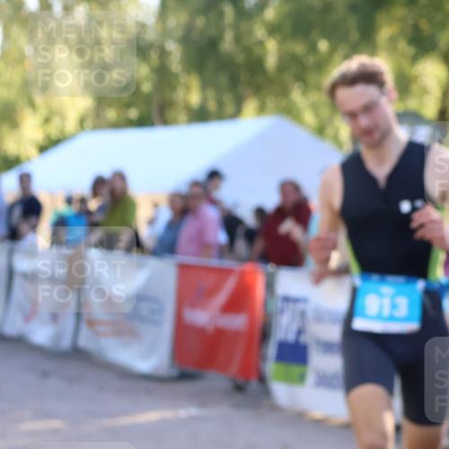 07.09.2025 - 19. Norderstedt Triathlon Zöllner http://msf.ph/oto/8773994 07.09.2025 16:55:08 Ziel 913, 1494 meine-sportfotos.de