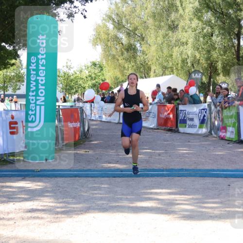 07.09.2025 - 19. Norderstedt Triathlon Zöllner http://msf.ph/oto/8774027 07.09.2025 10:59:42 Ziel 64, 83, 1113 meine-sportfotos.de