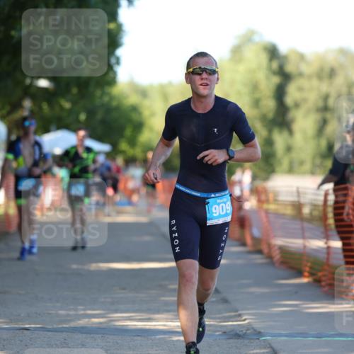 07.09.2025 - 19. Norderstedt Triathlon Michael Strokosch http://msf.ph/oto/8774055 07.09.2025 16:38:59 Laufen 416, 909, 915, 957 meine-sportfotos.de