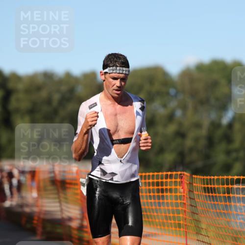 07.09.2025 - 19. Norderstedt Triathlon Michael Strokosch http://msf.ph/oto/8774100 07.09.2025 15:41:50 Laufen 1414, 1501 meine-sportfotos.de