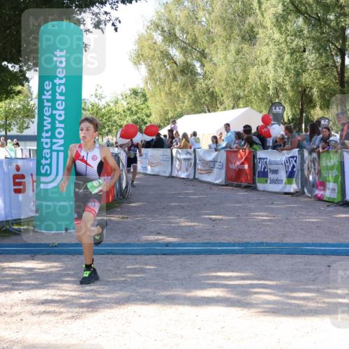 07.09.2025 - 19. Norderstedt Triathlon Zöllner http://msf.ph/oto/8774110 07.09.2025 11:00:14 Ziel 61, 681, 691 meine-sportfotos.de