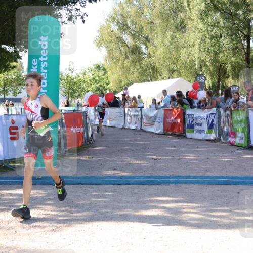 07.09.2025 - 19. Norderstedt Triathlon Zöllner http://msf.ph/oto/8774113 07.09.2025 11:00:14 Ziel 61, 681, 691 meine-sportfotos.de