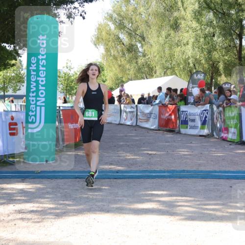 07.09.2025 - 19. Norderstedt Triathlon Zöllner http://msf.ph/oto/8774152 07.09.2025 11:00:20 Ziel 681, 683, 691 meine-sportfotos.de