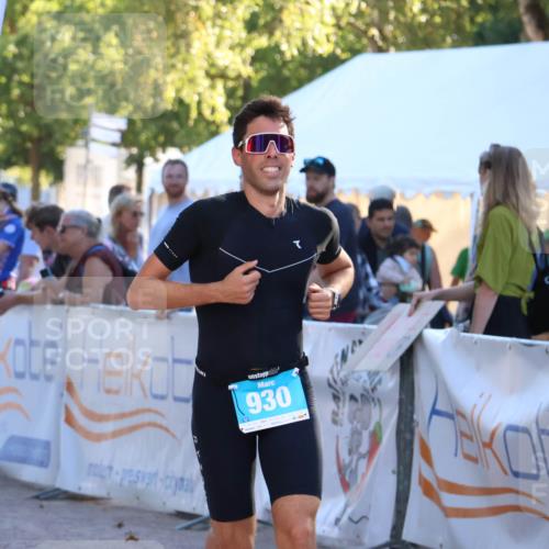 07.09.2025 - 19. Norderstedt Triathlon Zöllner http://msf.ph/oto/8774183 07.09.2025 16:56:12 Ziel 930 meine-sportfotos.de