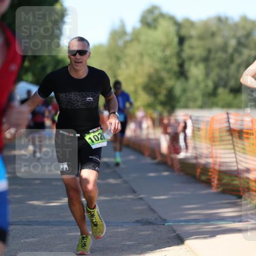 07.09.2025 - 19. Norderstedt Triathlon Michael Strokosch http://msf.ph/oto/8774192 07.09.2025 15:42:08 Laufen 374, 476, 987, 1447 meine-sportfotos.de