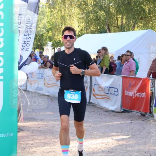 07.09.2025 - 19. Norderstedt Triathlon Zöllner http://msf.ph/oto/8774213 07.09.2025 16:56:14 Ziel 930 meine-sportfotos.de