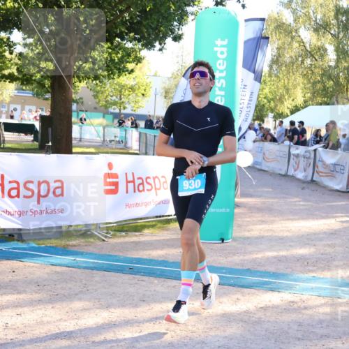 07.09.2025 - 19. Norderstedt Triathlon Zöllner http://msf.ph/oto/8774232 07.09.2025 16:56:15 Ziel 930 meine-sportfotos.de