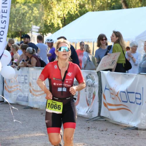 07.09.2025 - 19. Norderstedt Triathlon Zöllner http://msf.ph/oto/8774267 07.09.2025 16:56:39 Ziel 1066 meine-sportfotos.de