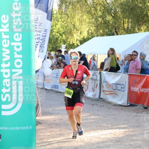 07.09.2025 - 19. Norderstedt Triathlon Zöllner http://msf.ph/oto/8774269 07.09.2025 16:56:39 Ziel 1066 meine-sportfotos.de