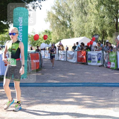 07.09.2025 - 19. Norderstedt Triathlon Zöllner http://msf.ph/oto/8774271 07.09.2025 11:01:11 Ziel 62, 123, 127 meine-sportfotos.de