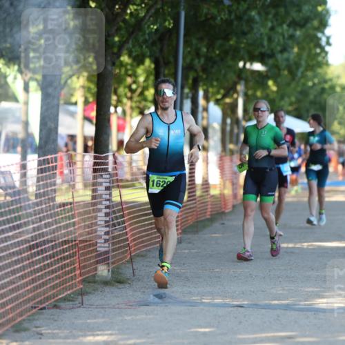 07.09.2025 - 19. Norderstedt Triathlon Michael Strokosch http://msf.ph/oto/8774295 07.09.2025 16:40:00 Laufen 406, 465, 1078, 1620 meine-sportfotos.de
