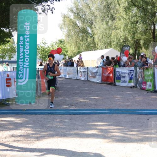 07.09.2025 - 19. Norderstedt Triathlon Zöllner http://msf.ph/oto/8774304 07.09.2025 11:01:15 Ziel 62, 123, 127 meine-sportfotos.de