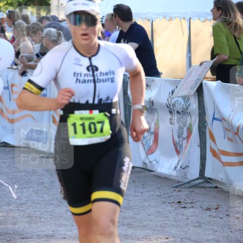 07.09.2025 - 19. Norderstedt Triathlon Zöllner http://msf.ph/oto/8774315 07.09.2025 16:56:51 Ziel 1107 meine-sportfotos.de