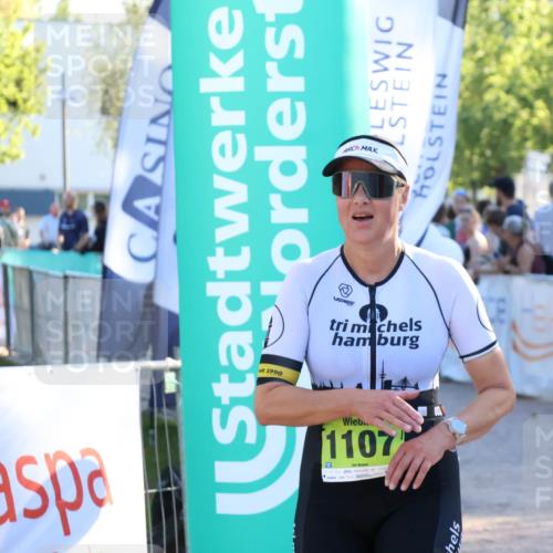 07.09.2025 - 19. Norderstedt Triathlon Zöllner http://msf.ph/oto/8774343 07.09.2025 16:56:52 Ziel 1107 meine-sportfotos.de