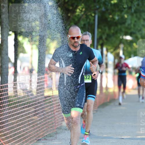 07.09.2025 - 19. Norderstedt Triathlon Michael Strokosch http://msf.ph/oto/8774403 07.09.2025 16:40:18 Laufen 386, 431, 1553, 1573, 1632 meine-sportfotos.de