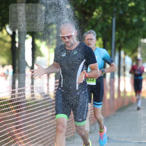 07.09.2025 - 19. Norderstedt Triathlon Michael Strokosch http://msf.ph/oto/8774407 07.09.2025 16:40:18 Laufen 386, 431, 1553, 1573, 1632 meine-sportfotos.de