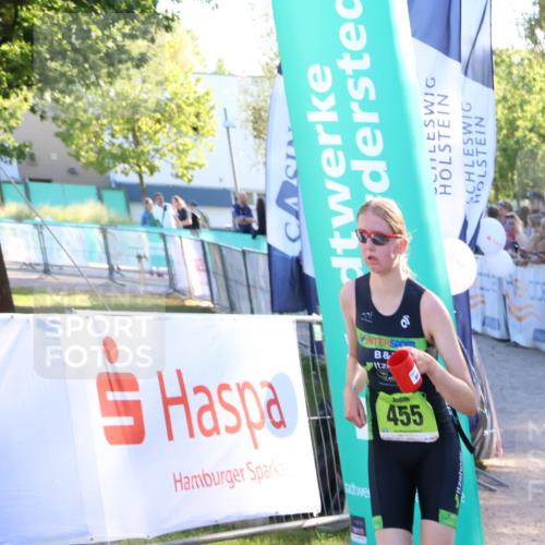 07.09.2025 - 19. Norderstedt Triathlon Zöllner http://msf.ph/oto/8774430 07.09.2025 16:57:07 Ziel 455 meine-sportfotos.de