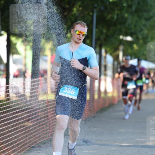 07.09.2025 - 19. Norderstedt Triathlon Michael Strokosch http://msf.ph/oto/8774462 07.09.2025 16:40:25 Laufen 365, 386, 431, 1573, 1614 meine-sportfotos.de