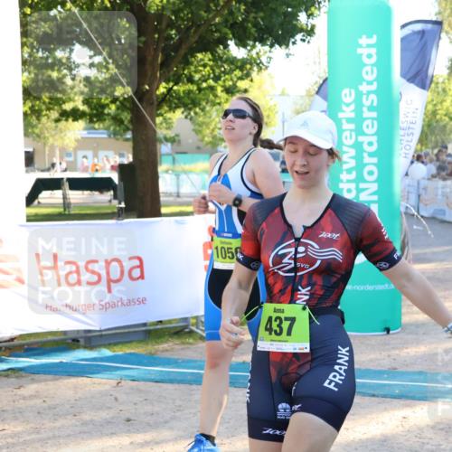 07.09.2025 - 19. Norderstedt Triathlon Zöllner http://msf.ph/oto/8774465 07.09.2025 16:57:36 Ziel 437, 1056 meine-sportfotos.de