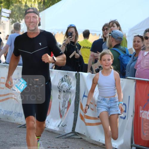 07.09.2025 - 19. Norderstedt Triathlon Zöllner http://msf.ph/oto/8774486 07.09.2025 16:57:50 Ziel 1415 meine-sportfotos.de