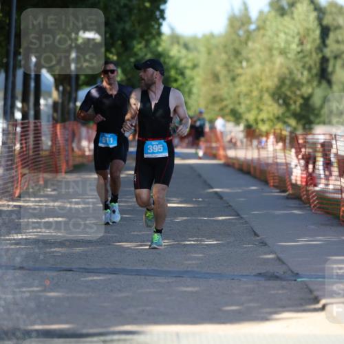 07.09.2025 - 19. Norderstedt Triathlon Michael Strokosch http://msf.ph/oto/8774499 07.09.2025 15:42:39 Laufen 395, 439 meine-sportfotos.de