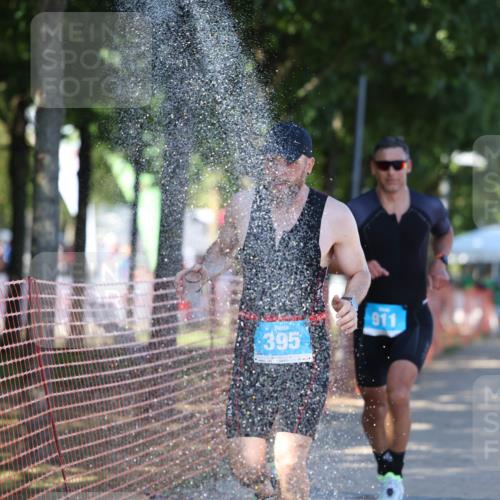 07.09.2025 - 19. Norderstedt Triathlon Michael Strokosch http://msf.ph/oto/8774534 07.09.2025 15:42:42 Laufen 395, 439 meine-sportfotos.de