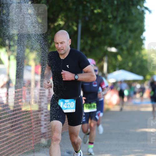 07.09.2025 - 19. Norderstedt Triathlon Michael Strokosch http://msf.ph/oto/8774538 07.09.2025 16:40:37 Laufen 1054, 1102, 1400, 1420 meine-sportfotos.de