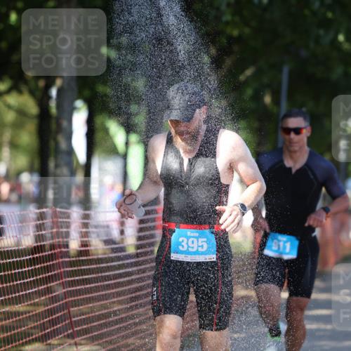 07.09.2025 - 19. Norderstedt Triathlon Michael Strokosch http://msf.ph/oto/8774539 07.09.2025 15:42:42 Laufen 395, 439 meine-sportfotos.de