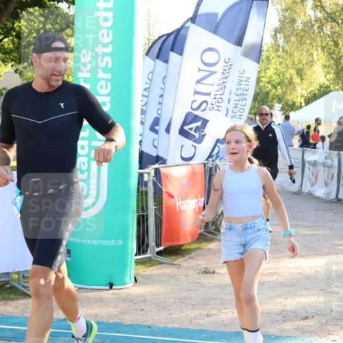 07.09.2025 - 19. Norderstedt Triathlon Zöllner http://msf.ph/oto/8774543 07.09.2025 16:57:53 Ziel 1415, 1516 meine-sportfotos.de